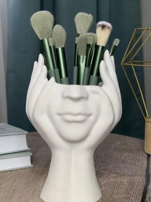 Статуэтка для интерьера из гипса