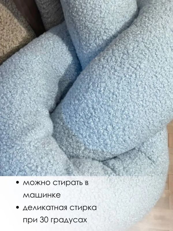 Подушка декоративная на диван узел