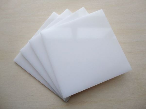 Оргстекло матовое 1000х1000х3мм Оргстекло матовое 1000х1000х3мм